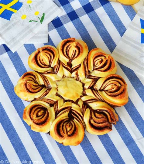 Swedish Cinnamon Star Bread Like A Cinnamon Bun Dels Cooking Twist