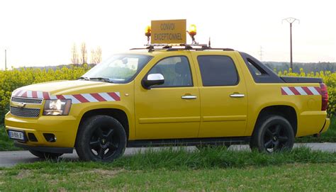 Voiture Pilote Convoi Exceptionnel Voiture Pilote Convoi Agricole