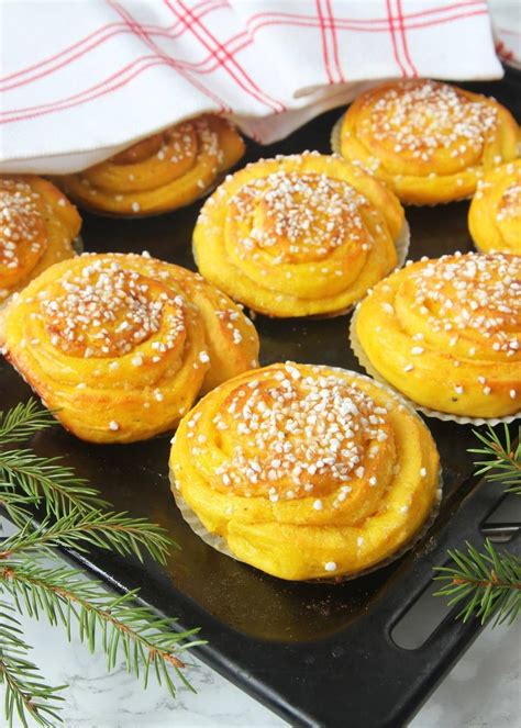 Saffransbullar med smörkrämsfyllning Mat Recept Bakrecept