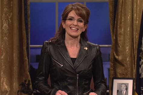 Tina Fey's Sarah Palin Leads Trump Singalong on SNL