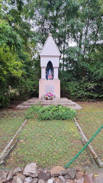 Przydro Na Kapliczka Maryjna Religious Destination D Zaubee