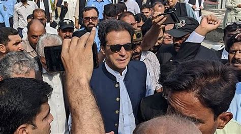 عمران خان کا حفاظتی ضمانت کیلئے آج لاہور ہائیکورٹ میں پیش ہونے کا فیصلہ