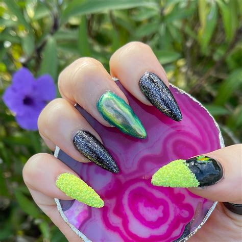 Neon Green Nails