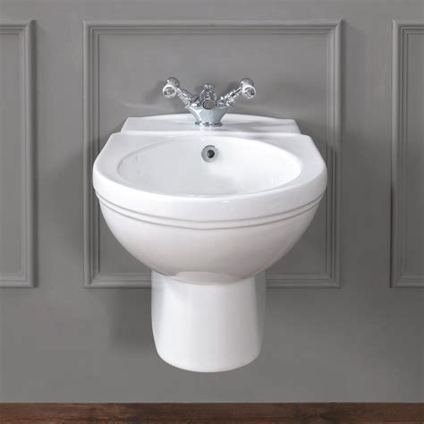 Bidet Sospeso Aqua Prestige In Porcellana