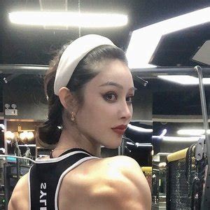 Yuan Herong Yuanherong Nude Fapullo