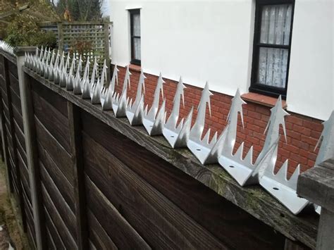 Large Hot Dip Galvanized Metal Fence Spikes Steel Fence Spikes For