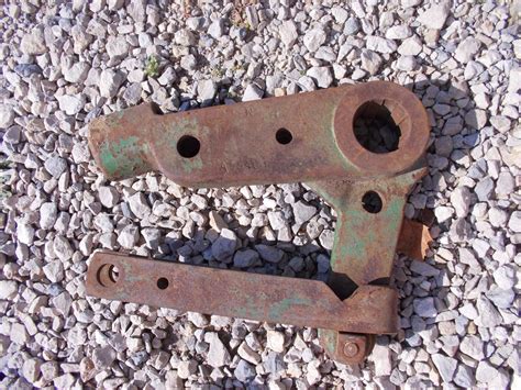 JD John Deere Tractor 3pt Hitch Top Rockshaft Rock Shaft Lift Ears Arms