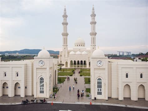 Masjid Seri Sendayan Aerial View Editorial Photo - Image of cloudy ...