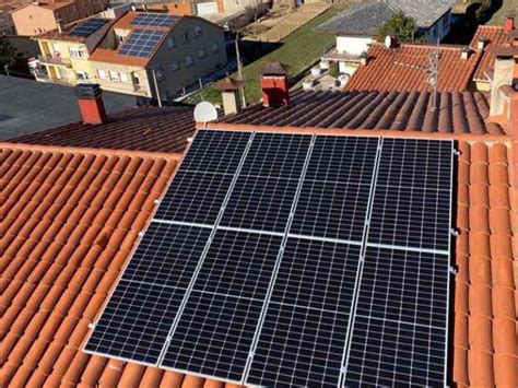 Instalación solar fotovoltaica para autoconsumo en Quart