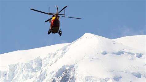 Valanga Sulle Alpi L Agonia Degli Scialpinisti Morti Sfiniti Dal Gelo