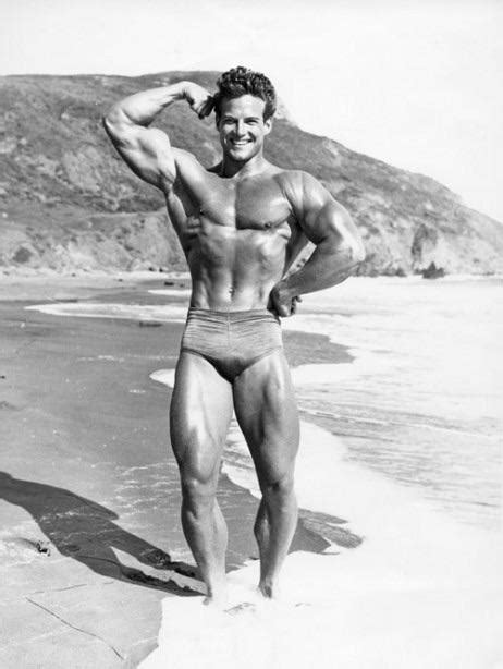 Steve reeves natural bodybuilder mid 1940s : OldSchoolCool