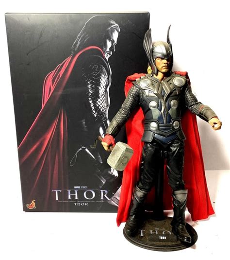 A Movie Masterpieces Thor Limited Edition Figure Hot Toys 2011