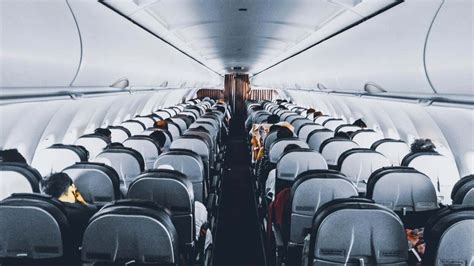 How To Prevent Blood Clots On Long Flights Lifehacker