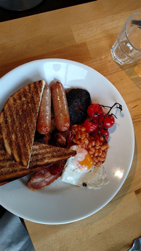 Full Scottish Breakfast, Glasgow : r/food