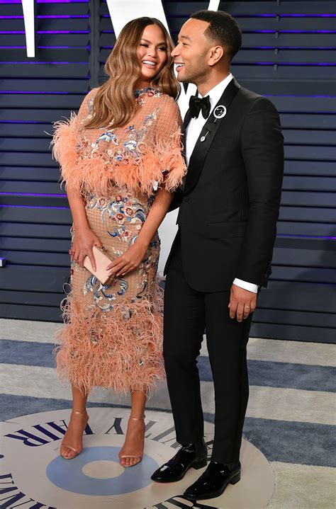 Chrissy Teigen Showed John Legend Nude Pic Before Posting On Mother S