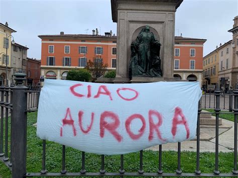 Piacenza Si Ferma Per Lultimo Saluto Ad Aurora Funerali Alle 15 00 In