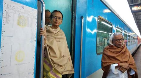 Bandhan Express Makes Its First Commercial Run Between Kolkata And