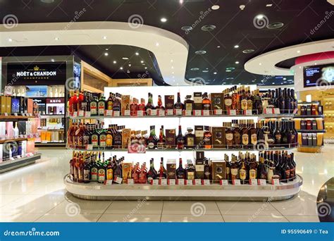 Duty Free Chocolates At Sydney International Airport, Australia ...