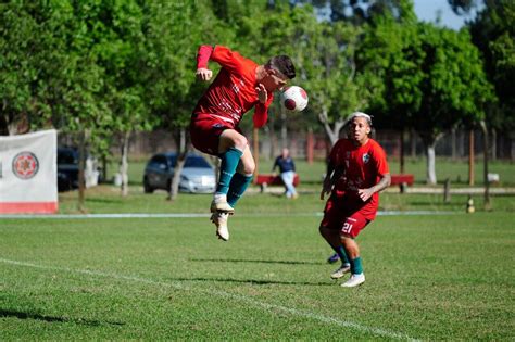 Elenco Da Lusa Realiza Treino De Ataque Contra Defesa Nesta Quarta Feira