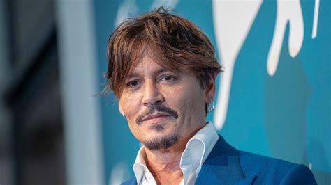 Johnny Depp Unterzeichnet Werbedeal F R Millionen Dollar Mit Dior