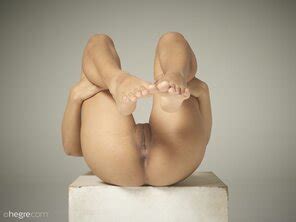 Amateur Girl Yolanda Erotic Art Px Porn Pic