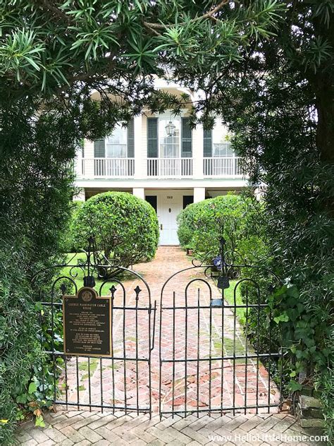 Garden District Walking Tour in New Orleans | Hello Little Home