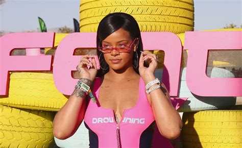 Desfile da marca de lingerie de Rihanna na Semana de Moda de NY será transmitido pela Amazon