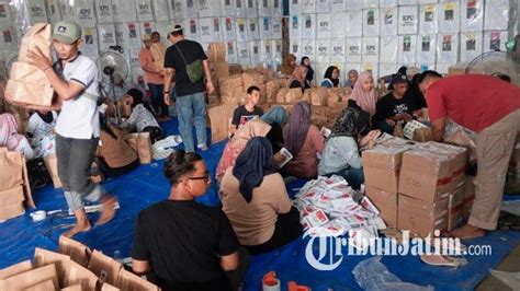 Setting Dan Packing Logistik Pemilu 2024 Di KPU Tulungagung Terkendala