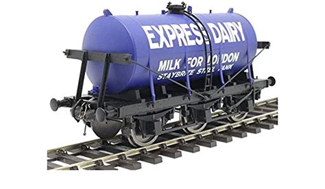 Dapol 7f 031 001 O Scale 6 Wheel Milk Tanker In Express Dairies