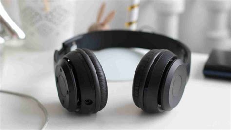 Best Wireless Headphones 2021: Reviews & Buyer’s Guide