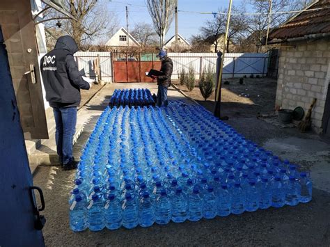 3000 літрів алкоголю, який виготовили незаконно, було конфісковано в ...
