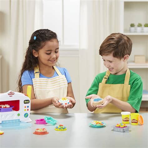 Play Doh Kitchen Creations Magical Oven Food Set With 6 Cans