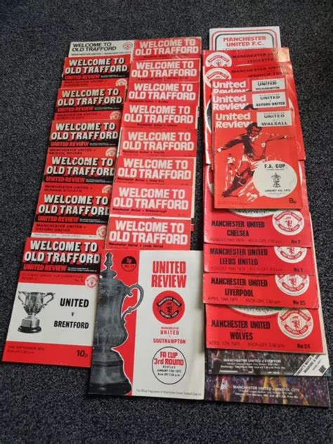 Job Lot Manchester United Football Programmes X S