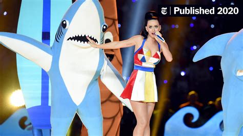 The Super Bowl Is Problematic. Why Can’t We Look Away? - The New York Times