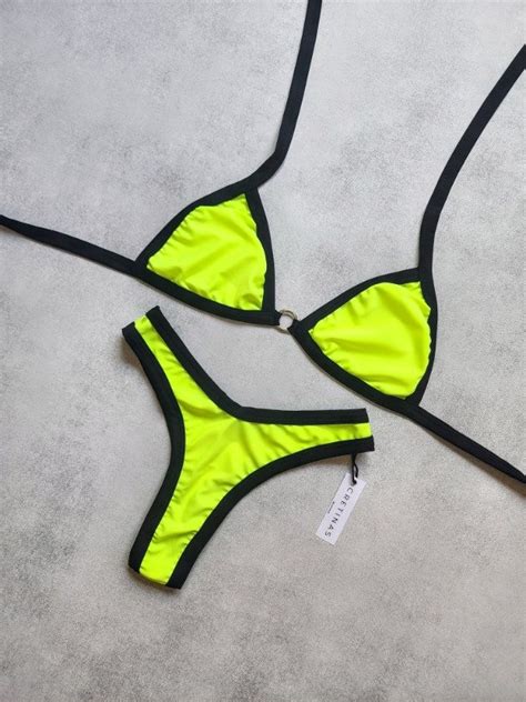 Bikini Rufina Cretinas