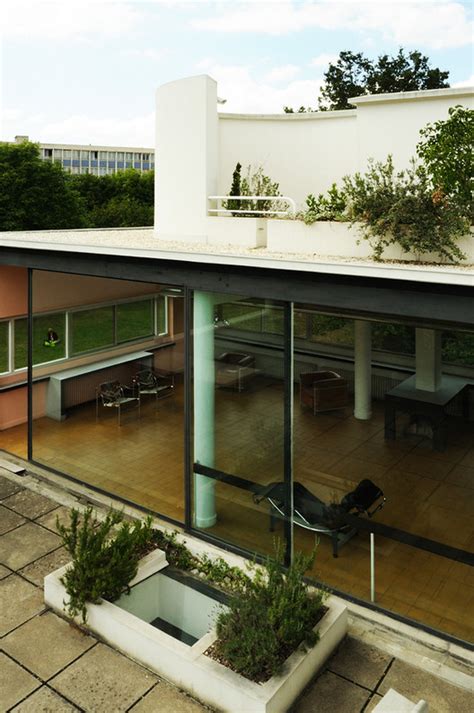 Architecture Classics: Villa Savoye / Le Corbusier | ArchDaily