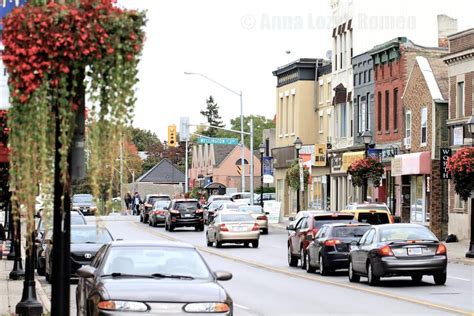 Main Street Aurora Ontario - Spectrum Physiotherapy Newmarket