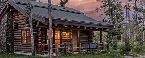 Stanley Idaho Cabins | Stanley Idaho Lodging | Redfish Lake Lodge ...