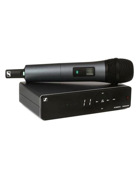 Sennheiser XSW 1-825 / XSW 1-835 XS Wireless 1 Vocal Set - SHOWTECHNIX