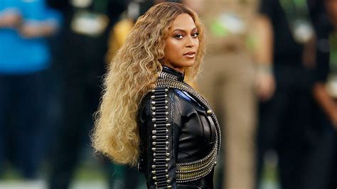 Tina Knowles Posts Picture of Beyonce’s Real Hair – StyleCaster