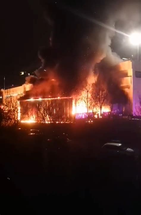 Foto Video Incendiu De Amploare La Mall Ul Din Cluj Napoca Clien Ii