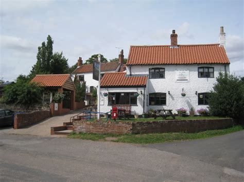 The Plough Inn © Jonathan Thacker Cc By Sa20 Geograph Britain And