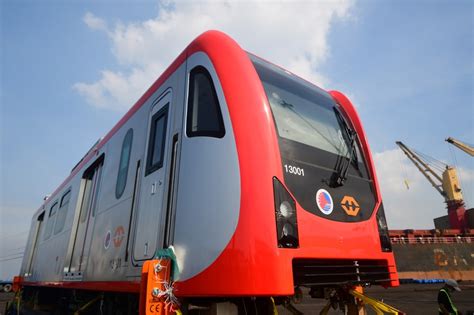 First Batch Of New Train Cars Unveiled For Lrt 1 Extension Abs Cbn News