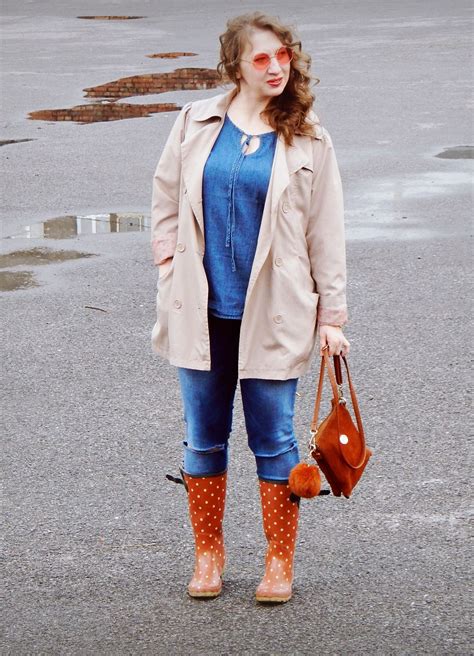 Оранжевые сапоги