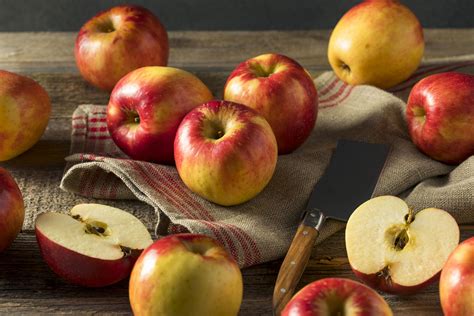 Gala Apples Trivia, Buying Guide & More | TexasRealFood