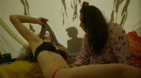 Nude Video Celebs Laura Ranfaing Nude Meredith Cantau Nude Hier J Etais Deux