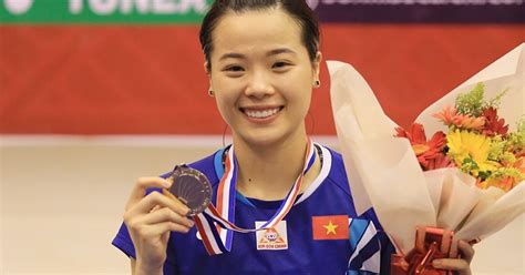 Hot girl Thùy Linh tạo nên lịch sử ở giải cầu lông Việt Nam Open MOLI Star