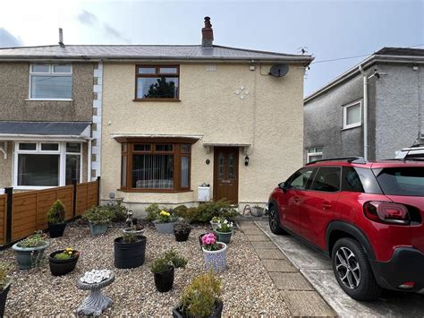 Pen Y Bont Terrace Crynant Neath 3 Bed Semi Detached House For Sale