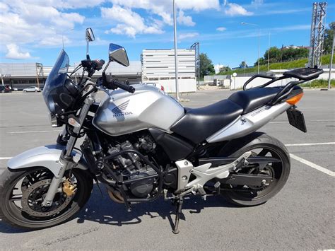 Купить б у Honda CBF карбюратор передач в Петрозаводске серебристый naked bike года