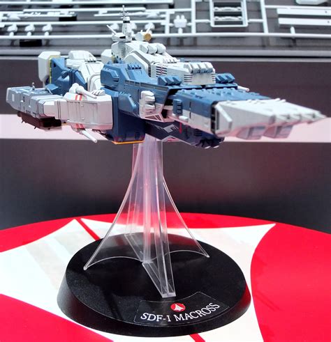 Sdf 1 Macross Cruiser Fortress W Prometheus And Daedalus